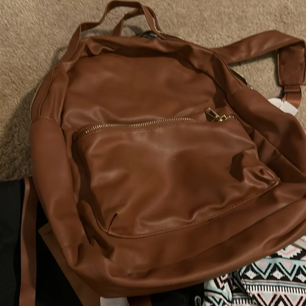 Back purses - Picture 2 of 4